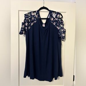 Women’s Plus Top Navy with Floral Sleeve 3X